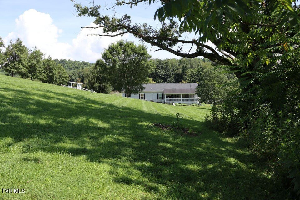 Photo #2: 17977 Overlook Dr Drive