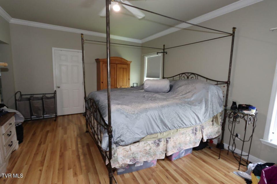 Photo #12: 17977 Overlook Dr Drive