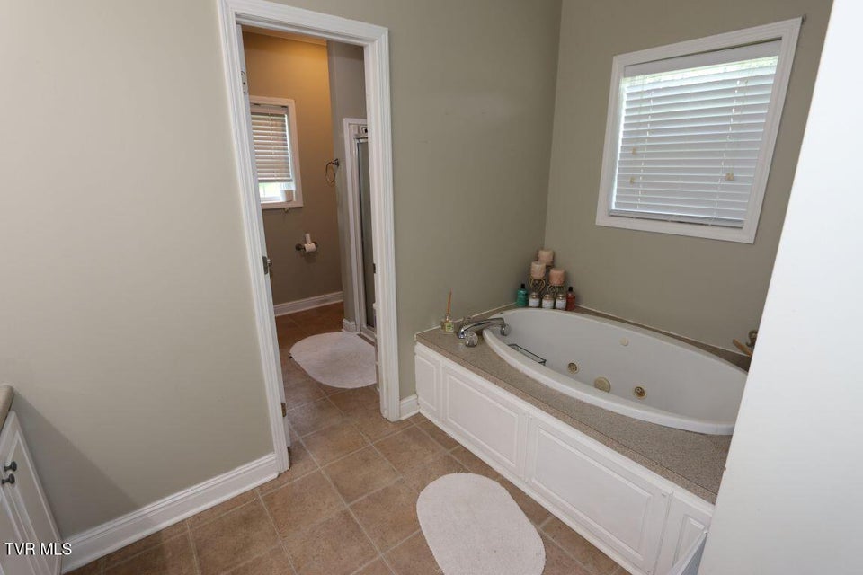 Photo #13: 17977 Overlook Dr Drive