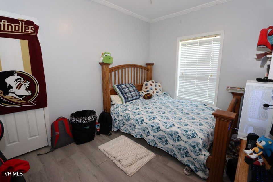 Photo #15: 17977 Overlook Dr Drive