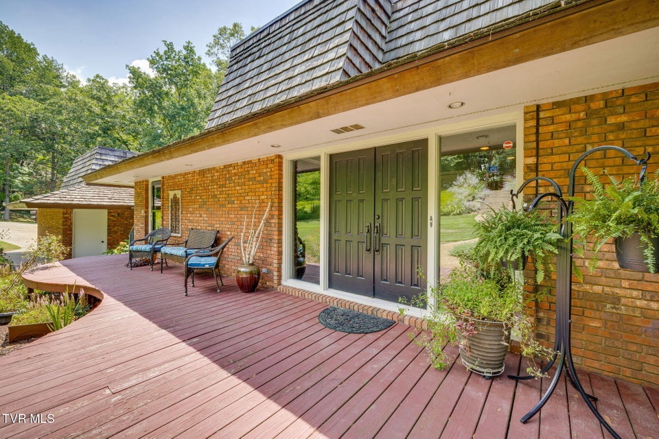 Photo #5: 708 Thornwood Place