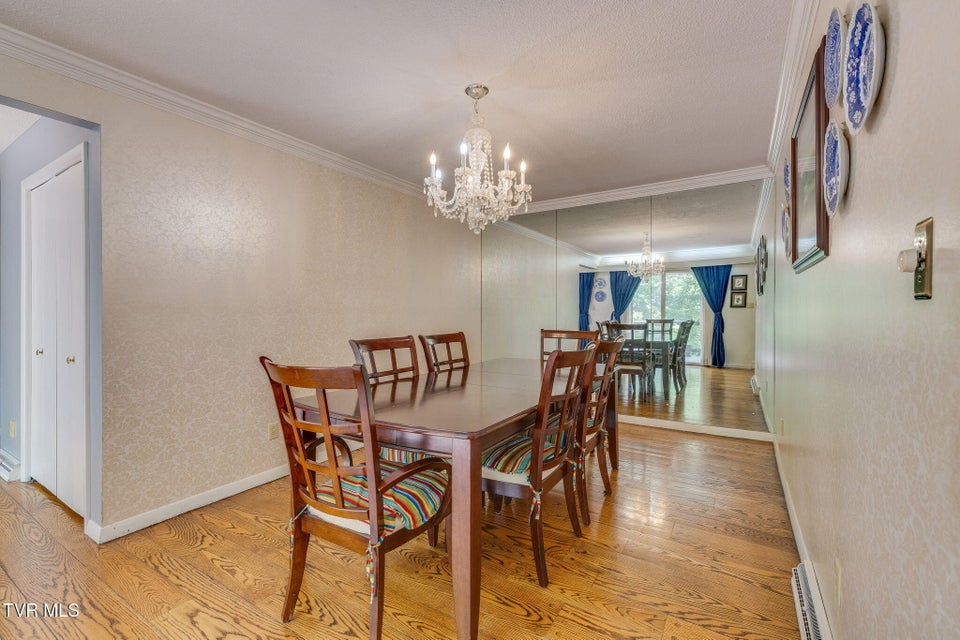 Photo #13: 708 Thornwood Place