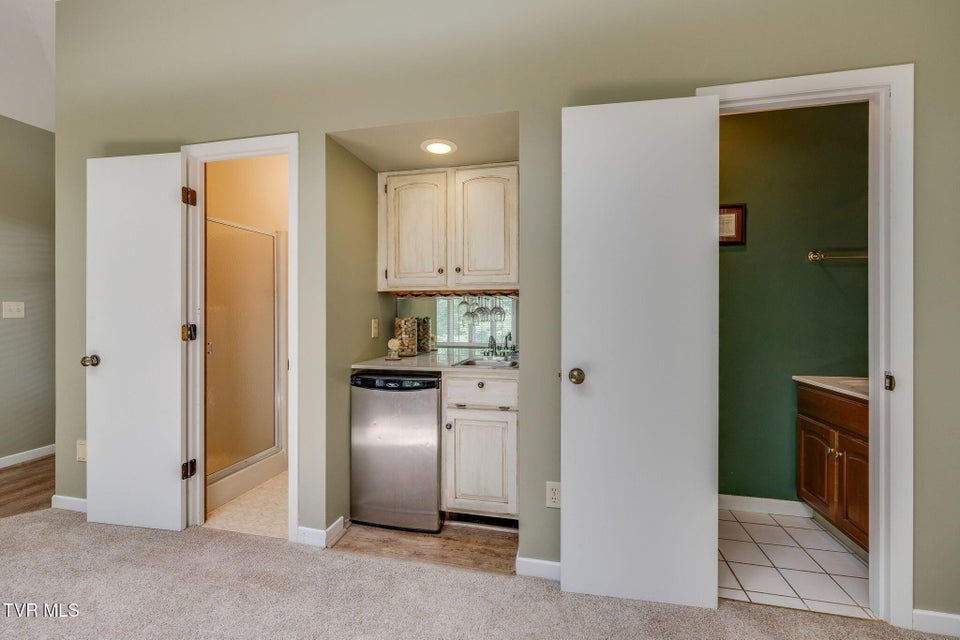 Photo #24: 708 Thornwood Place