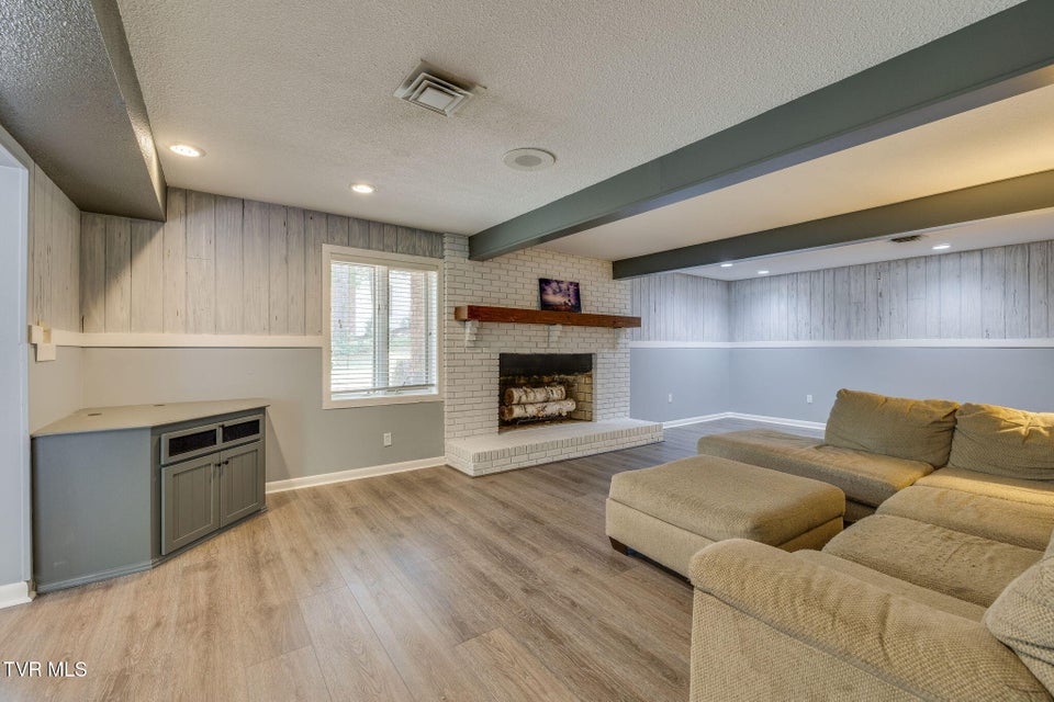 Photo #36: 708 Thornwood Place