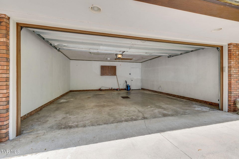 Photo #53: 708 Thornwood Place