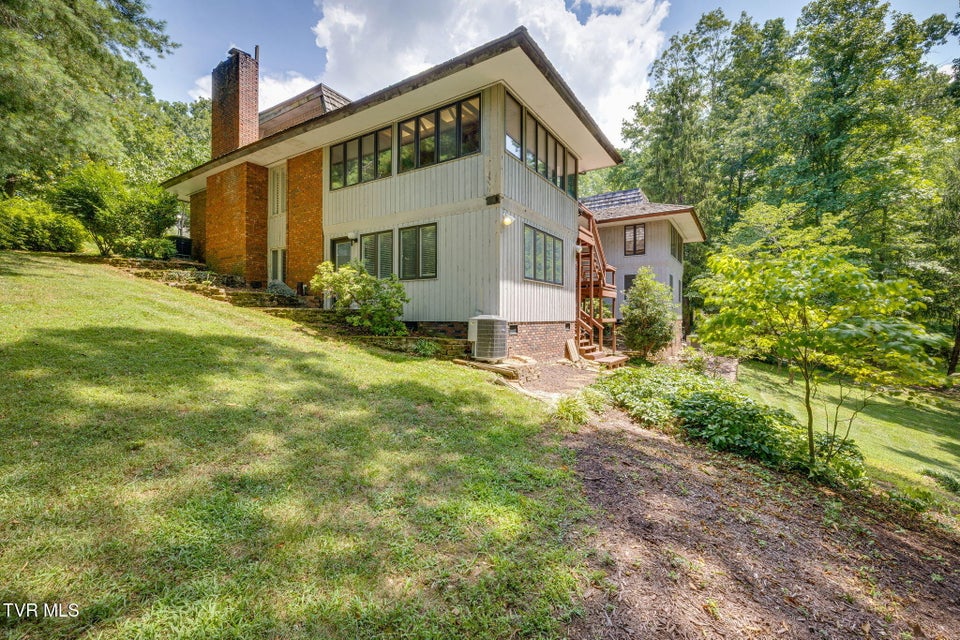 Photo #60: 708 Thornwood Place