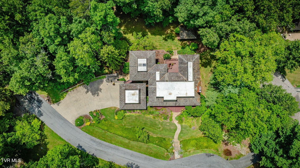 Photo #67: 708 Thornwood Place