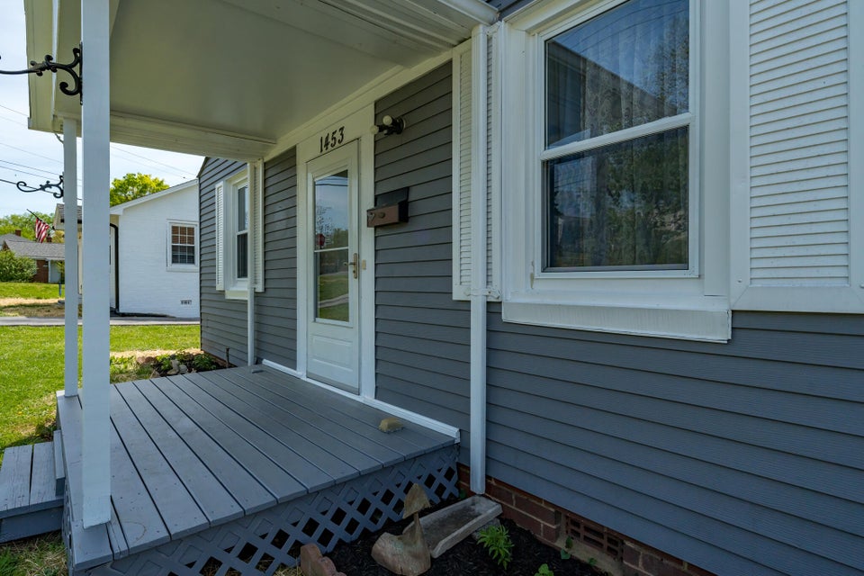 Photo #7: 1453 Garden Drive