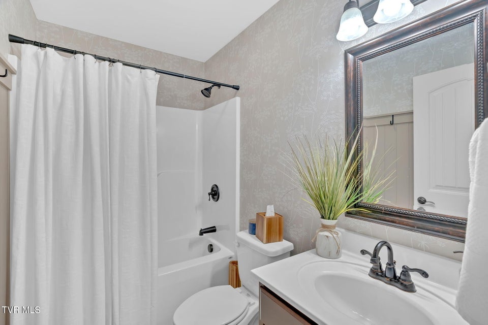 Photo #23: 2931 Southbridge Road