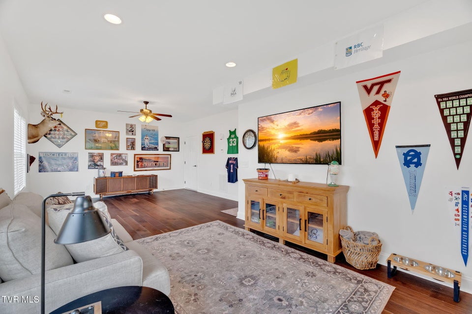 Photo #28: 2931 Southbridge Road