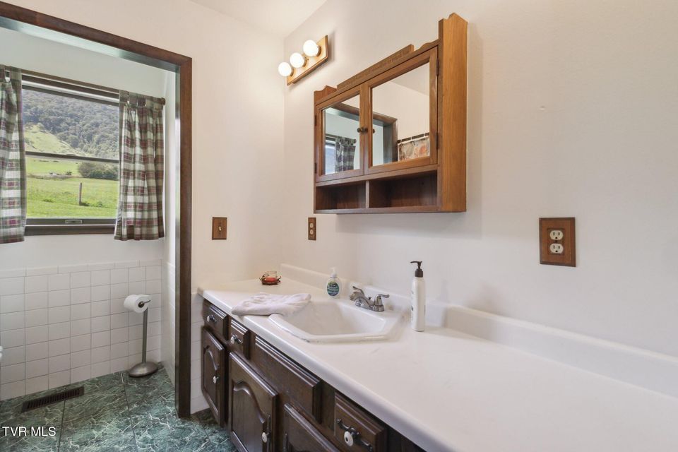 Photo #17: 6929 Finney Road