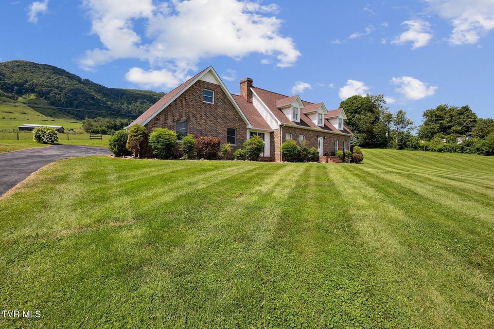 Photo #4: 6929 Finney Road