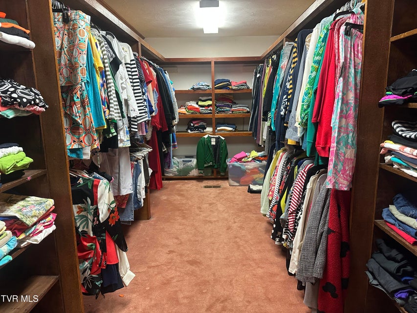 Photo #6: 226 Susong Lane