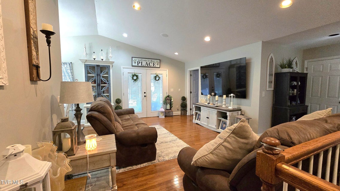 Photo #6: 9 Lynn Terrace Court