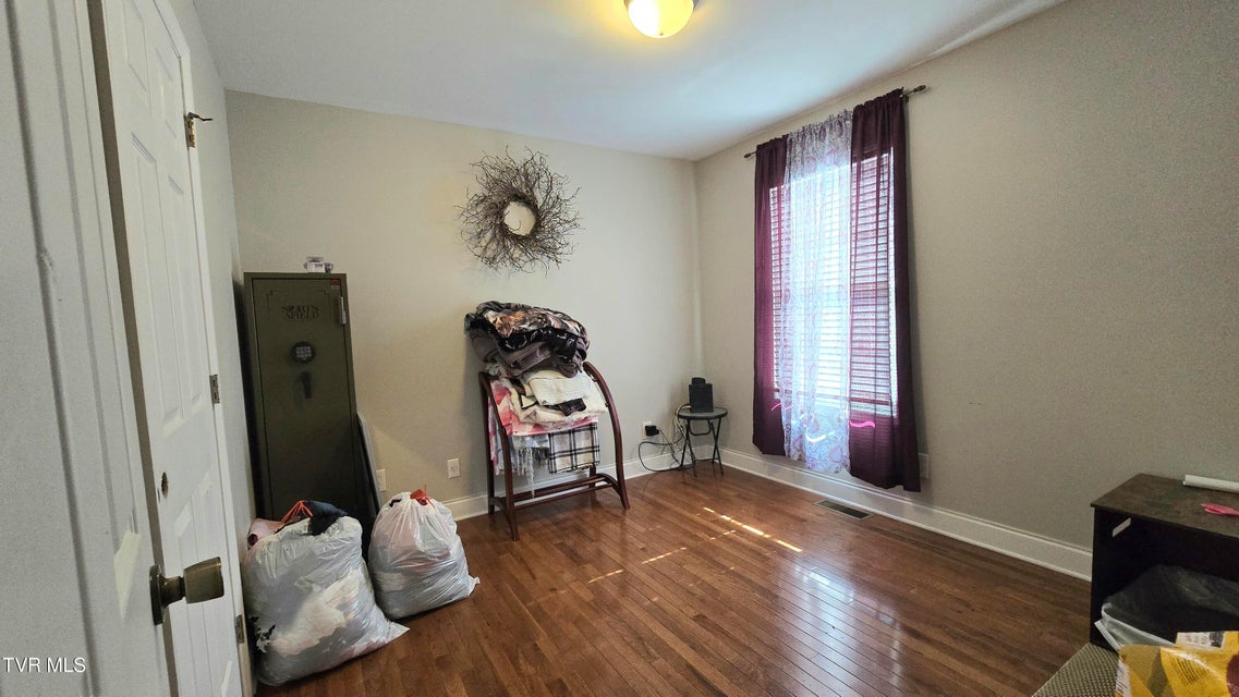 Photo #17: 9 Lynn Terrace Court