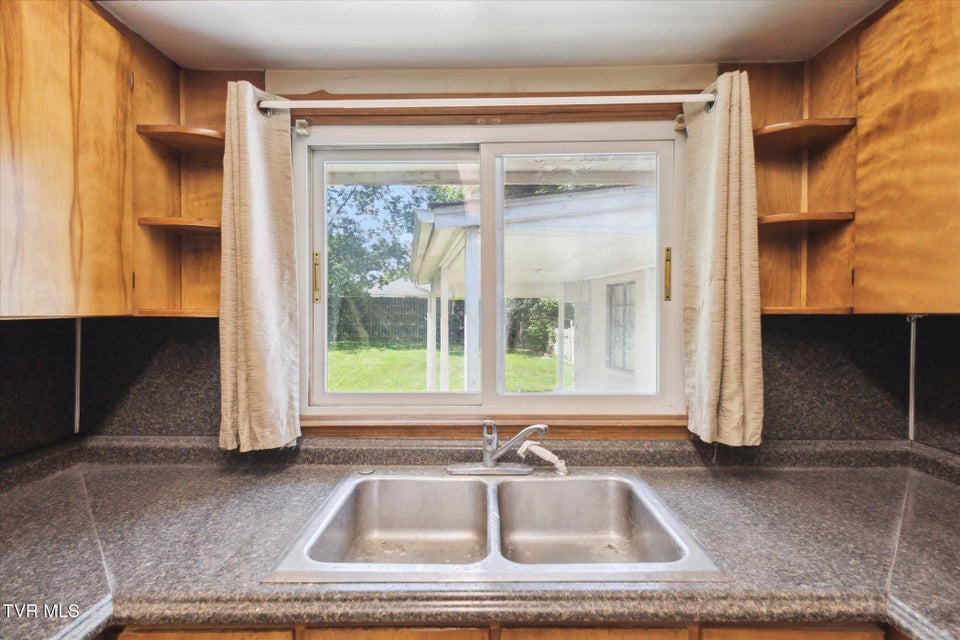 Photo #13: 2104 Millye Street