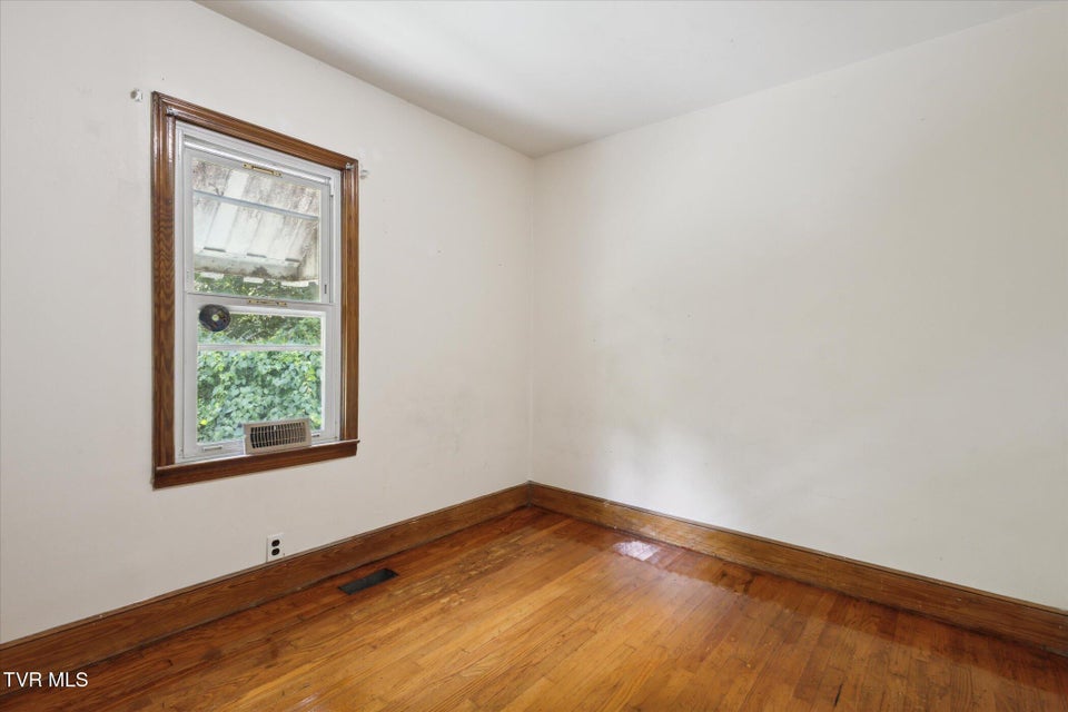 Photo #25: 2104 Millye Street