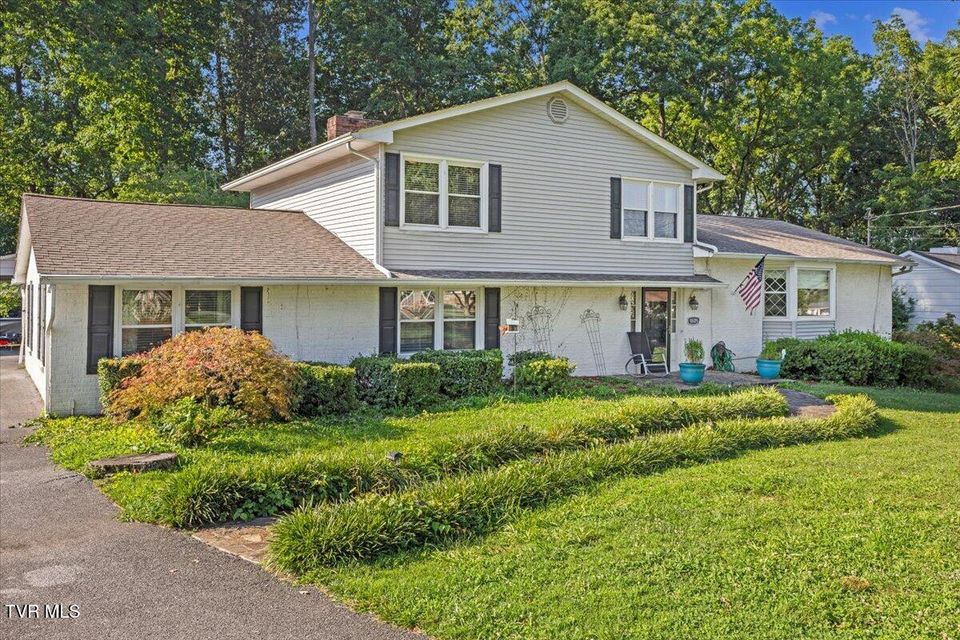 Photo #66: 1605 Woodmont Drive