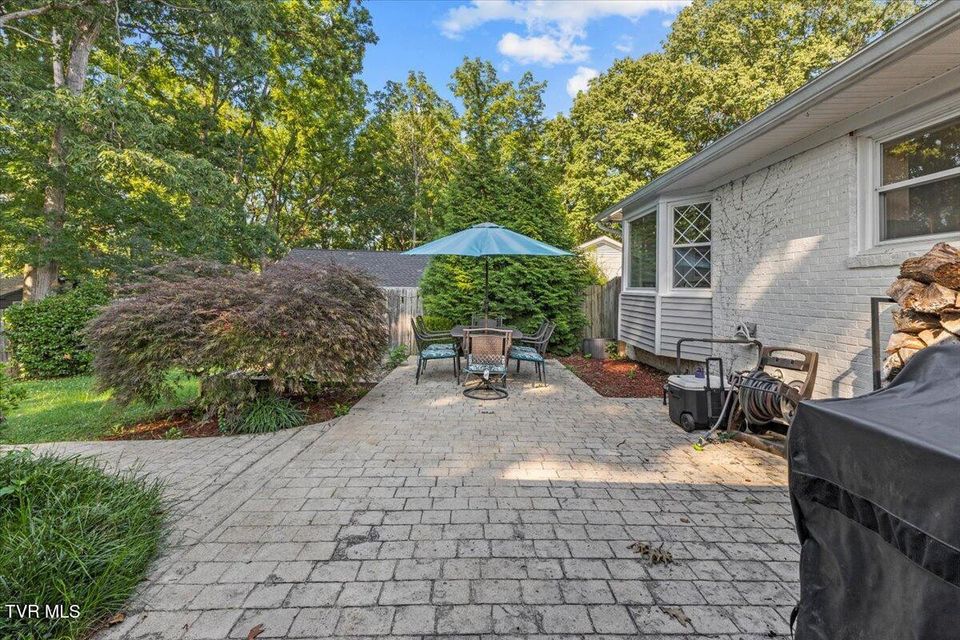 Photo #6: 1605 Woodmont Drive