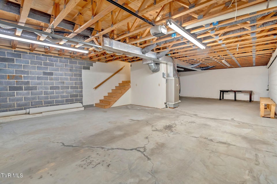 Photo #30: 723 Teasel Drive