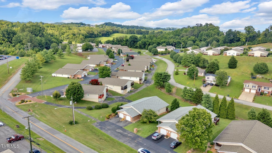 Photo #8: 723 Teasel Drive