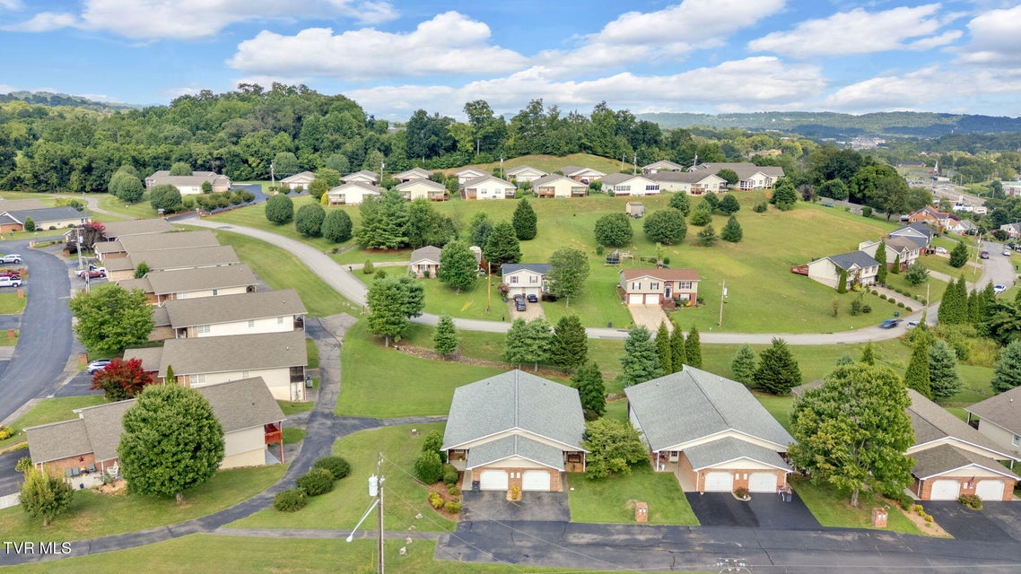 Photo #39: 723 Teasel Drive