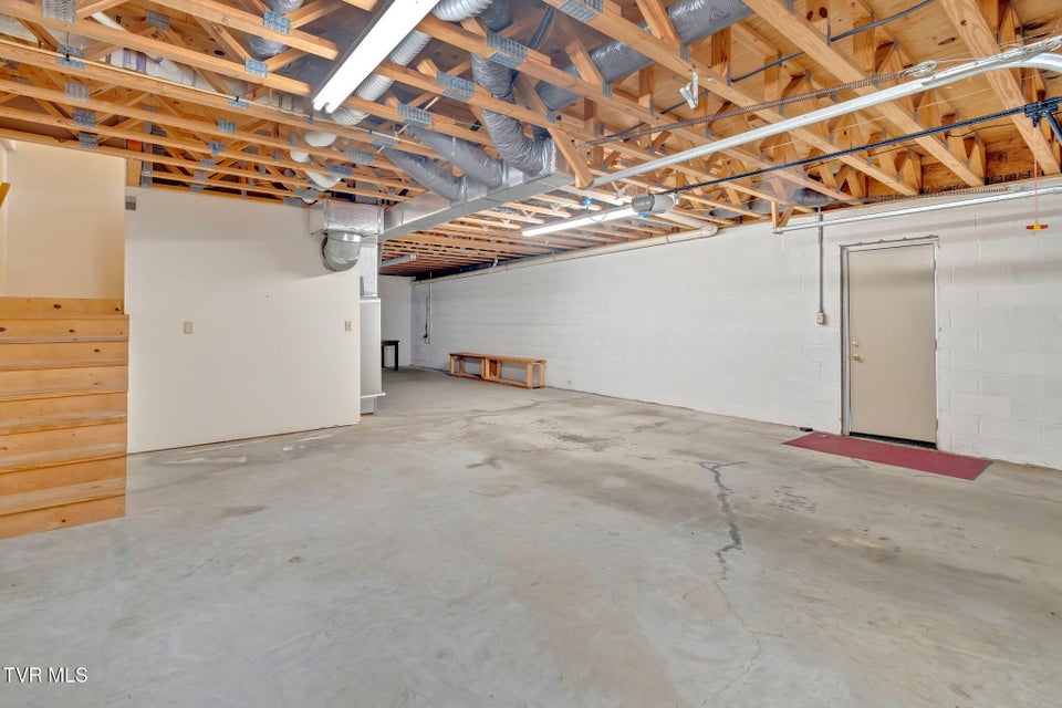 Photo #31: 723 Teasel Drive