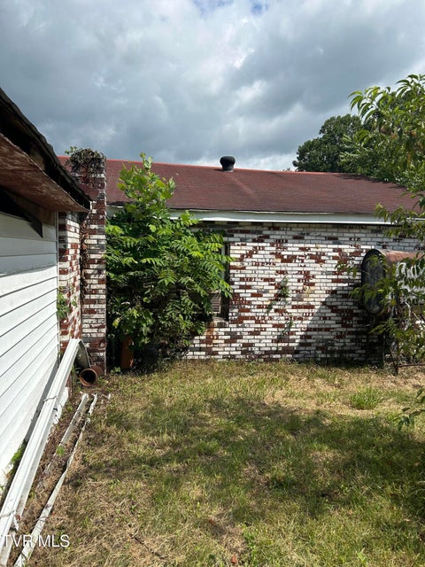 Photo #5: 195 Estep Drive