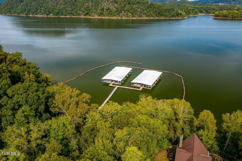 Photo #21: 648 Lakeview Drive