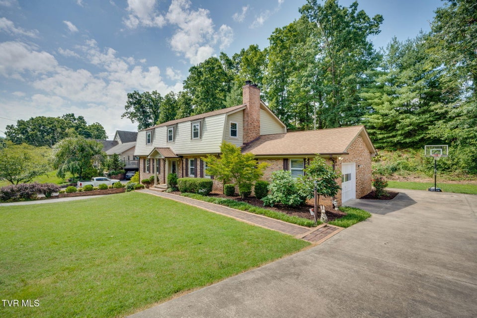 Photo #2: 2104 Southcote Drive