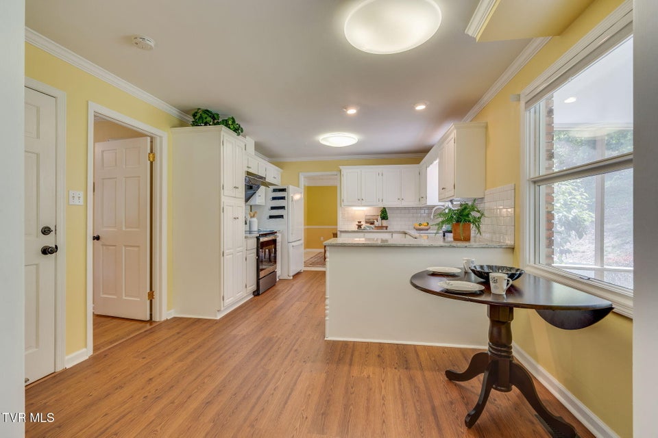 Photo #10: 2104 Southcote Drive