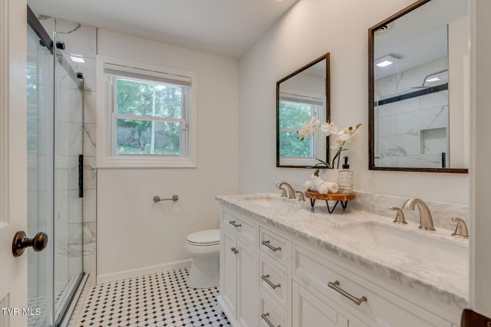 Photo #26: 2104 Southcote Drive