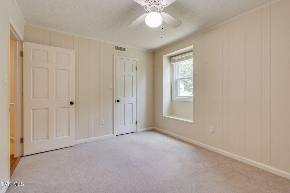 Photo #33: 2104 Southcote Drive