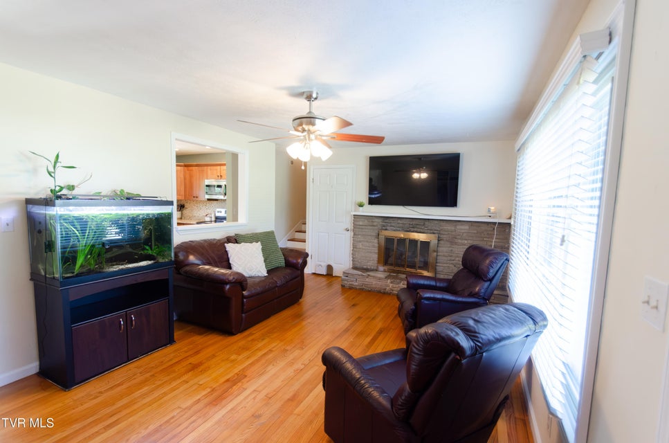 Photo #2: 712 Old Elizabethton Highway
