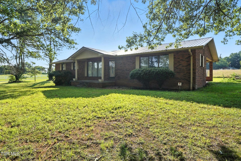 Photo #5: 129 Glendale Road