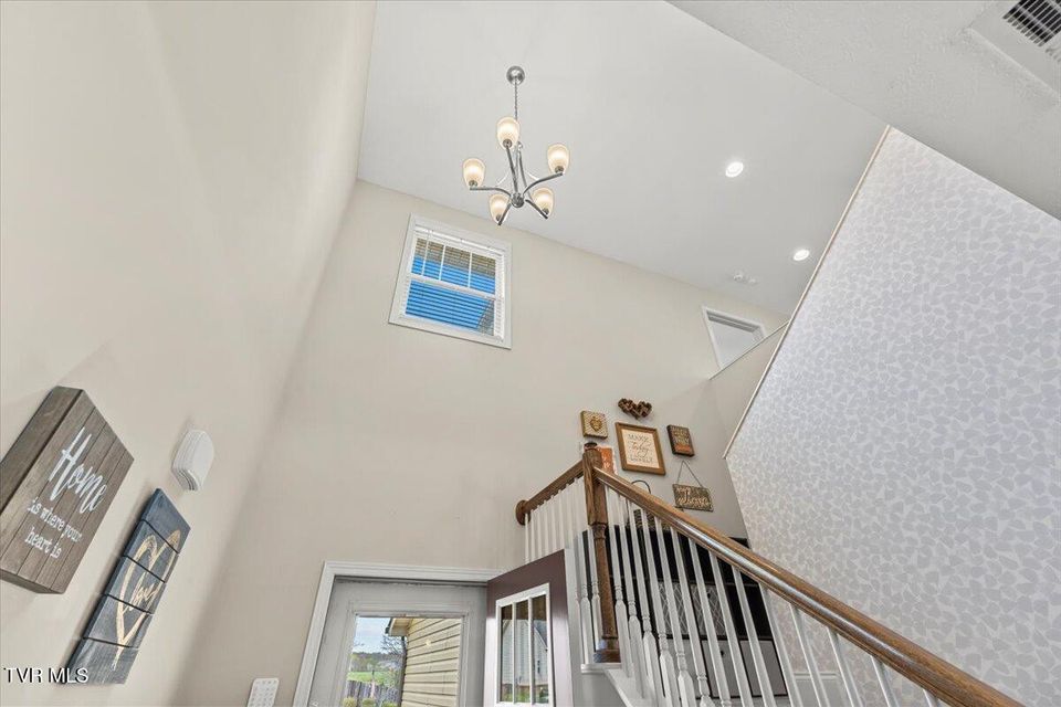 Photo #9: 1271 Lemongrass Drive