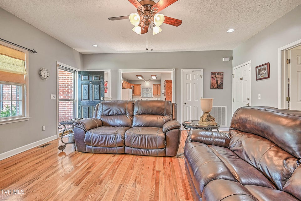 Photo #5: 274 De Lee Drive