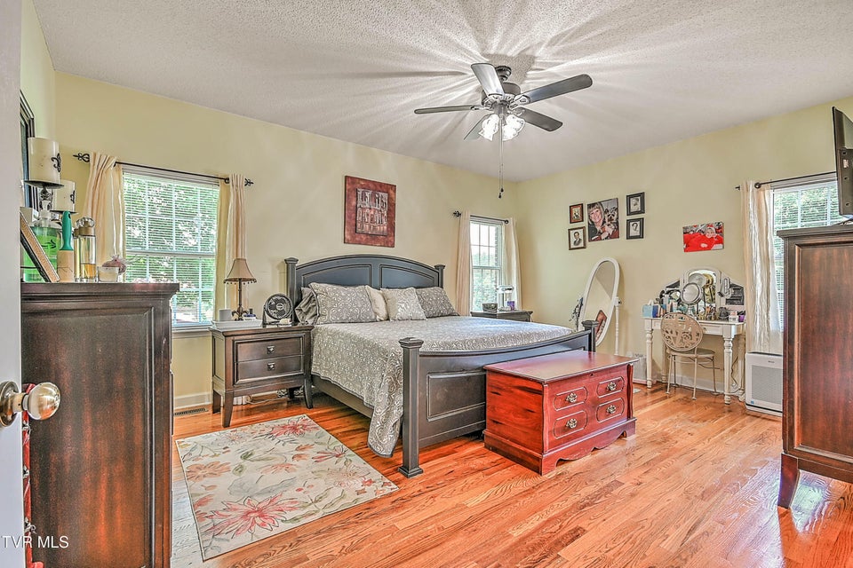 Photo #4: 274 De Lee Drive