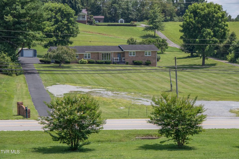 Photo #41: 19400 Lee Highway