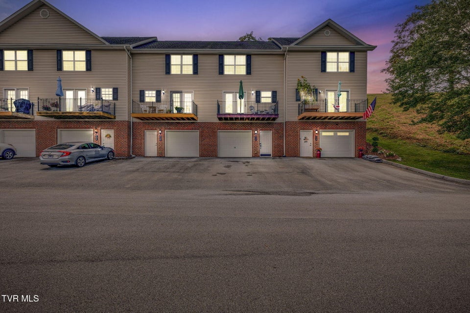 Photo #2: 516 Grays Pointe Court