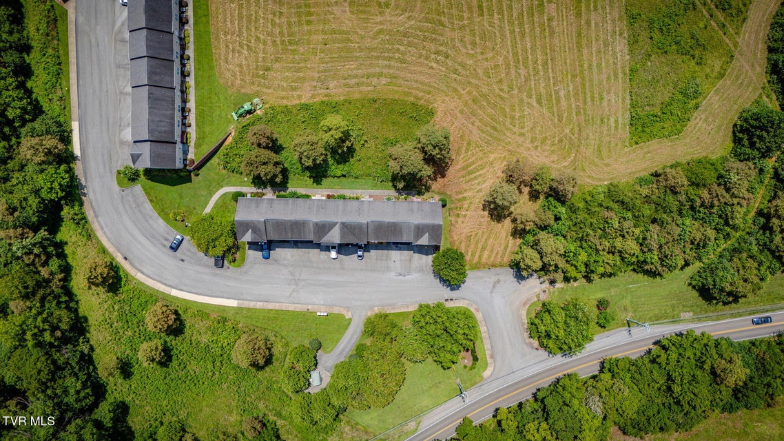 Photo #21: 516 Grays Pointe Court
