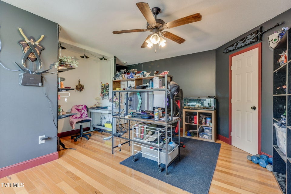 Photo #15: 516 Grays Pointe Court