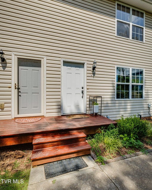 Photo #22: 516 Grays Pointe Court
