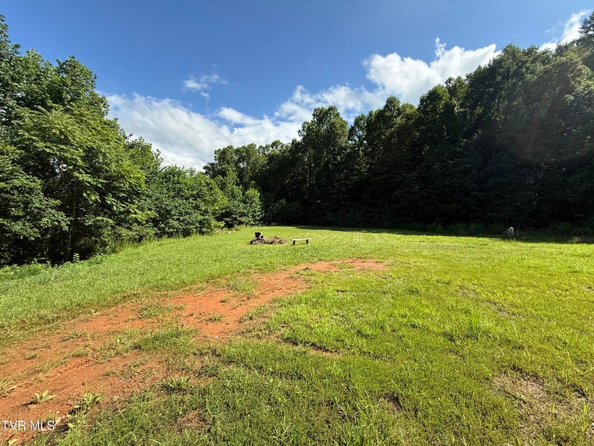 Photo #10: 105 Tailwater Road