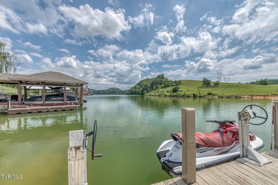 Photo #91: 107 Lake Harbor Drive