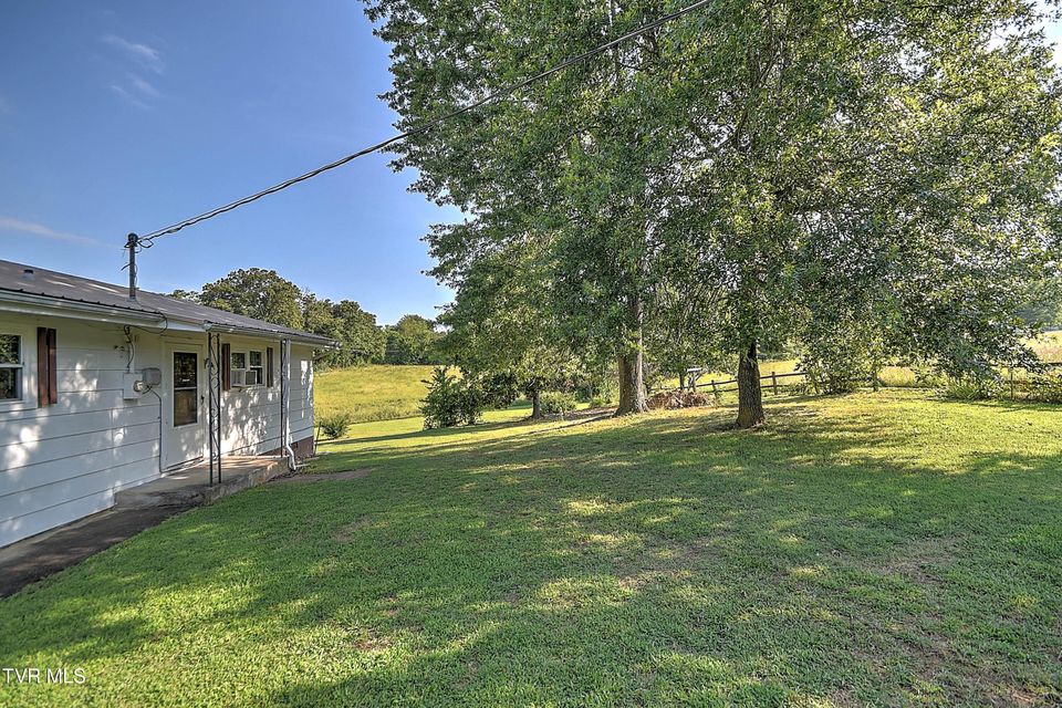 Photo #10: 805 Dixie Road