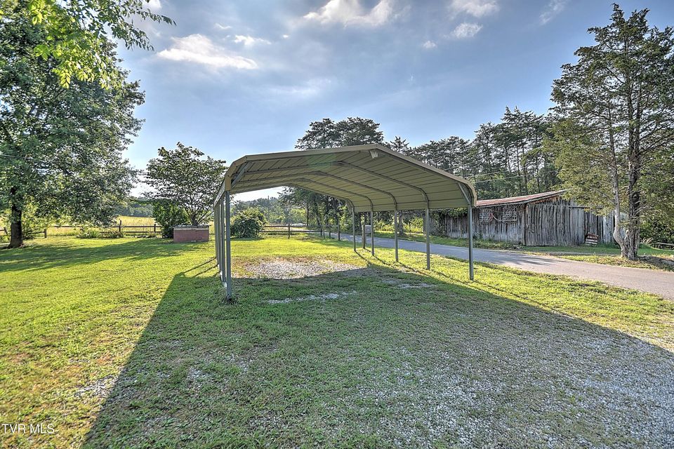 Photo #12: 805 Dixie Road