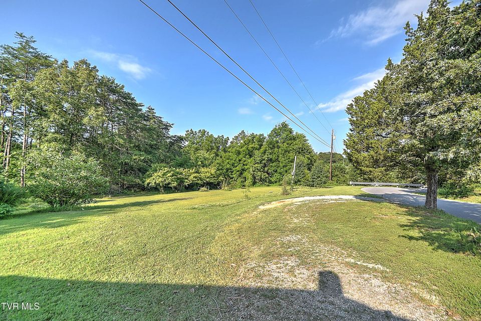 Photo #14: 805 Dixie Road