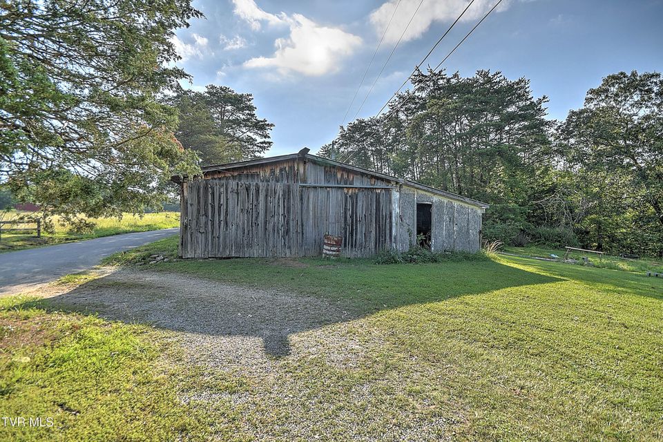 Photo #15: 805 Dixie Road