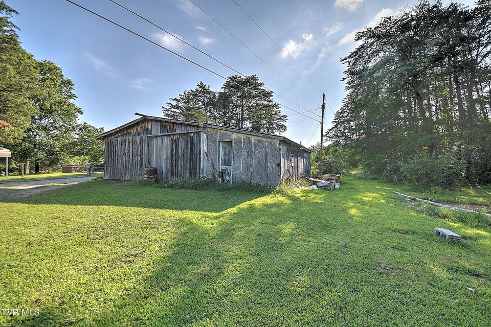 Photo #16: 805 Dixie Road